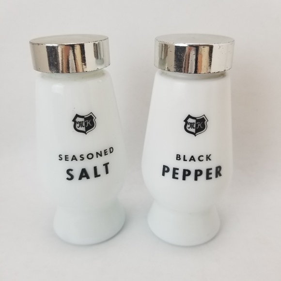 🌻Marion Kay Vintage 50s Style Salt Pepper shakers - Picture 1 of 8